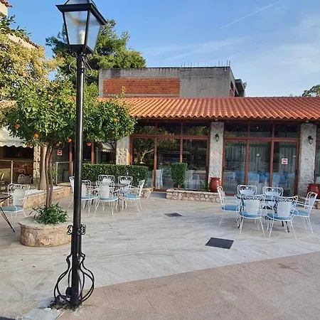 Zakros מלון 3*